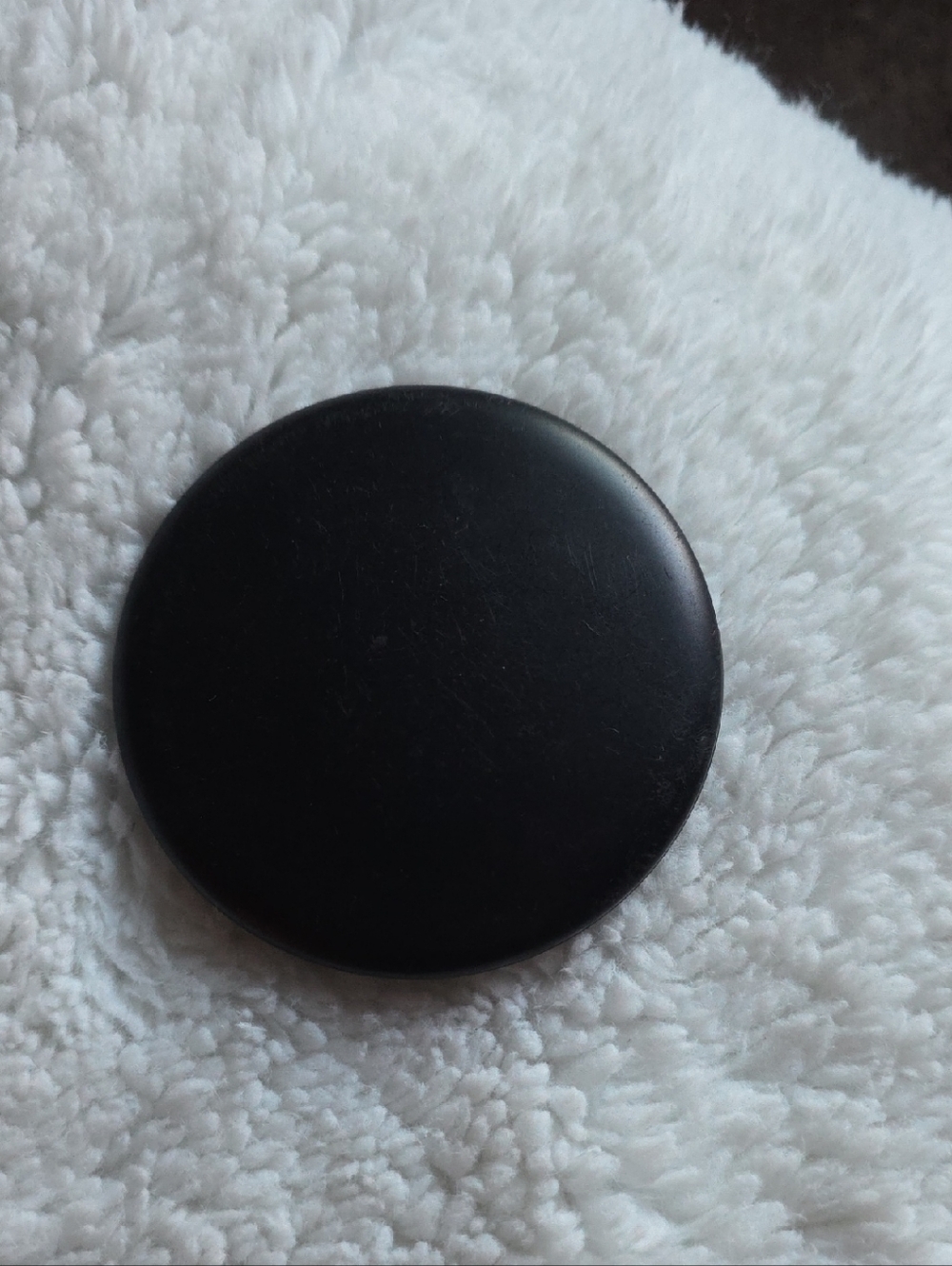 Minimal Black Round LED Mirror Compact